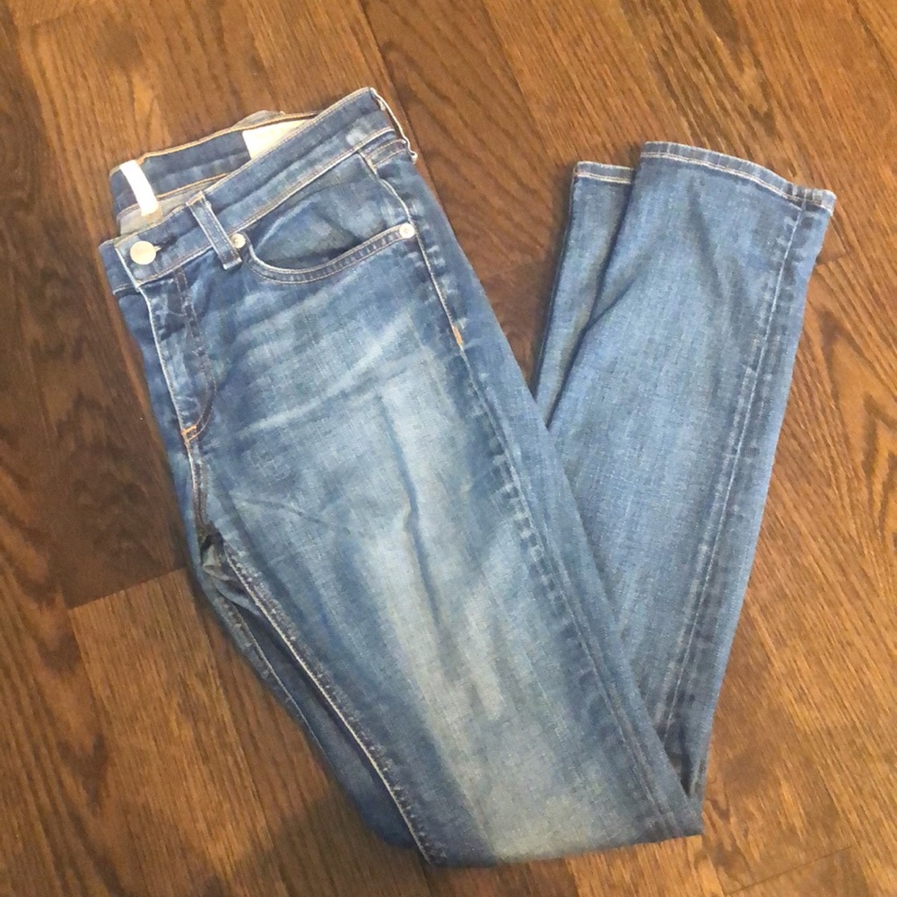 rag & bone light wash skinny jeans - Picture 3 of 9